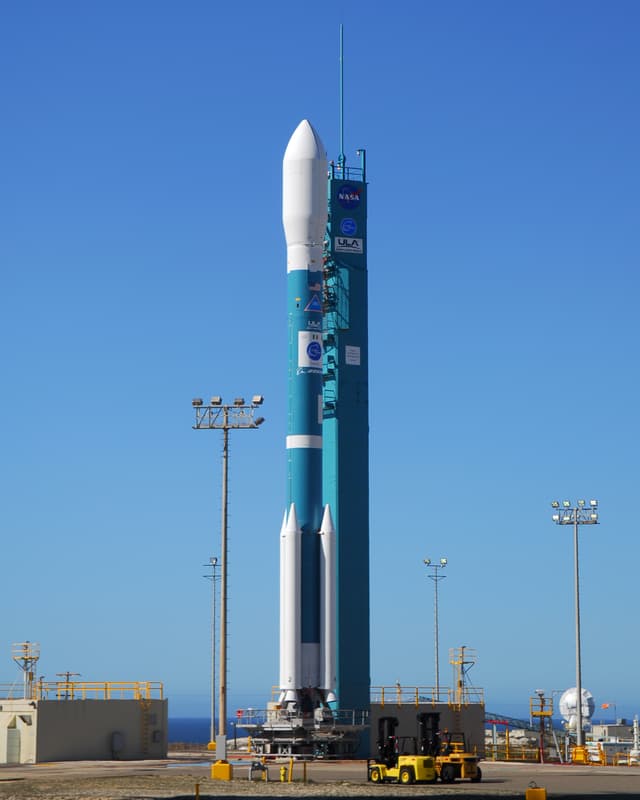 Delta II 7420-10C